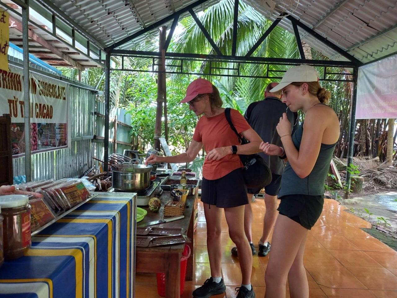 Mecong Homestay Ben Tre Екстер'єр фото